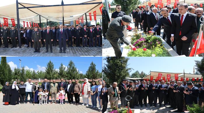 Başkanvekili Av. Ahmet Aksoy Şehitler Anıtına Çelenk Sunma Törenine Katıldı