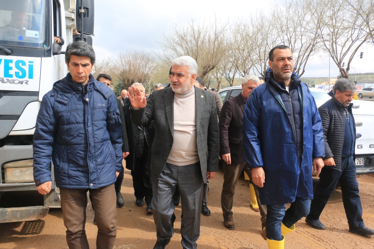 HÜDA PAR Genel Başkanı Zekeriya Yapıcıoğlu, Şanlıurfa’da selzedeleri ziyaret etti*