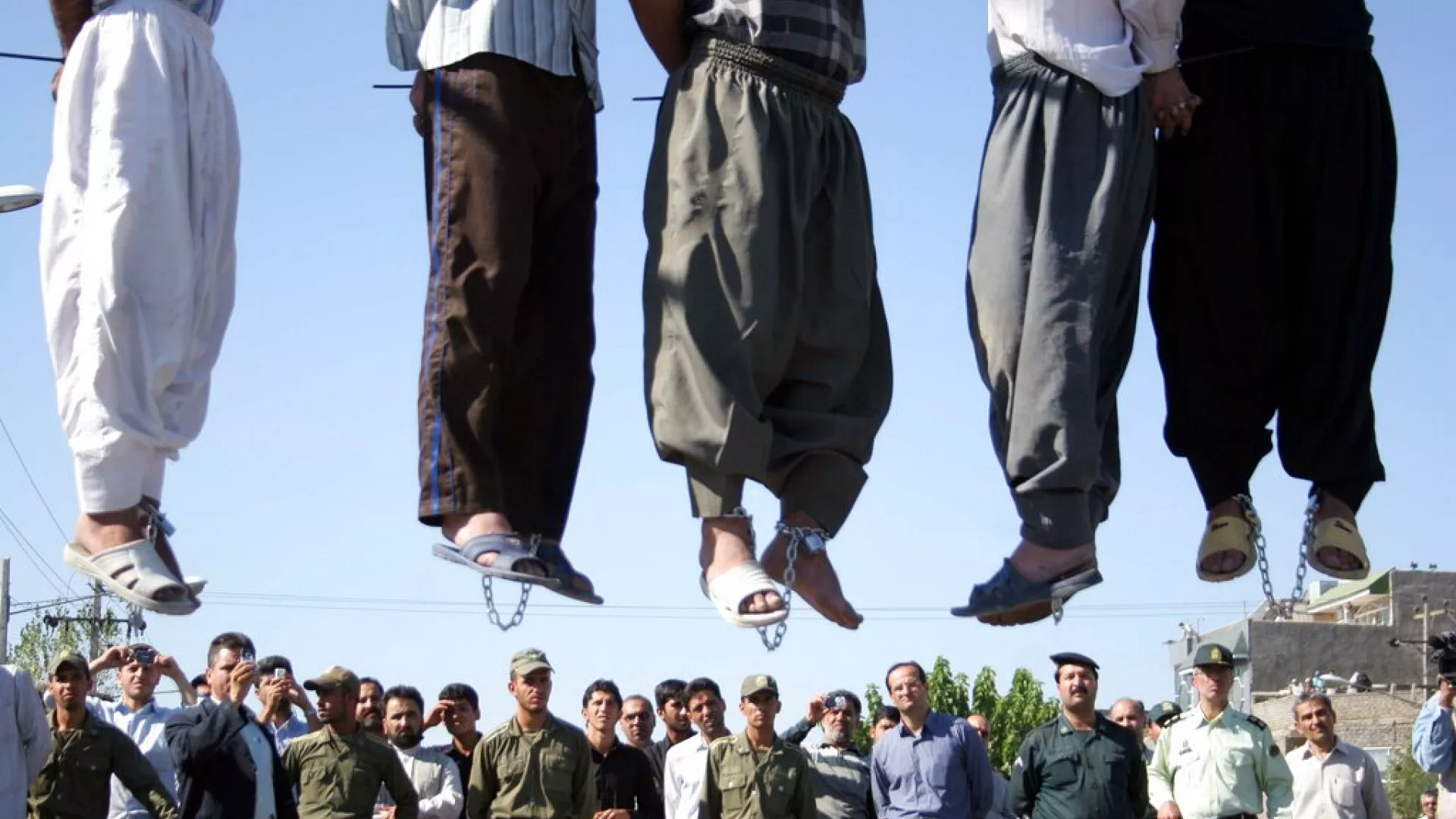 İran'da 1 Yıl İçerisinde 834 Kişi İdam Edildi